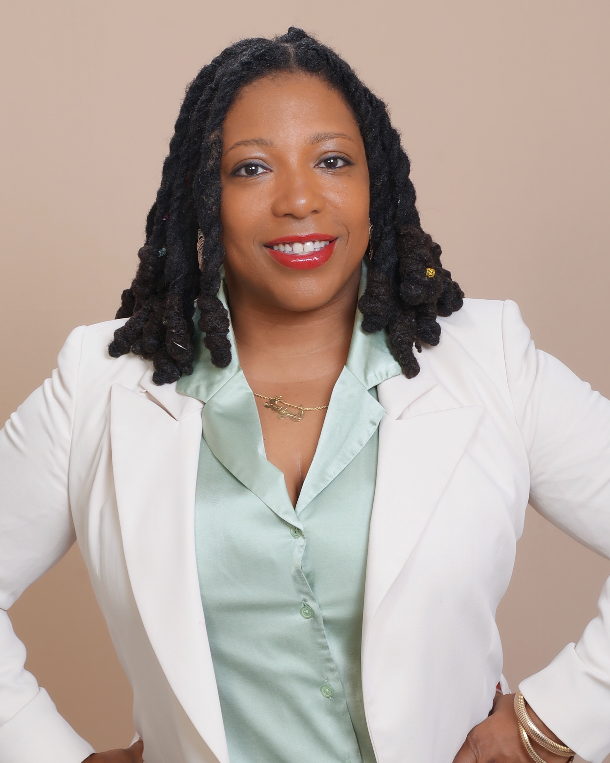 Tracey Perkins Headshot Professional Photo
